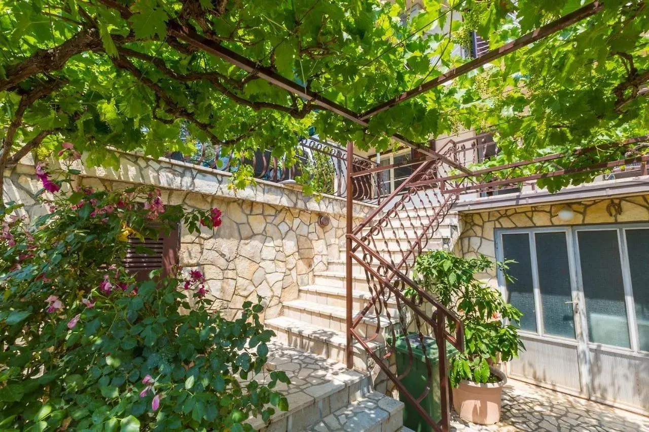 Apartment In Dramalj 5753 Croatia