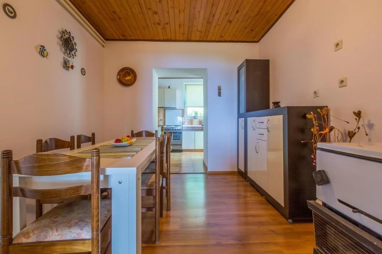 Apartment In Dramalj 5753