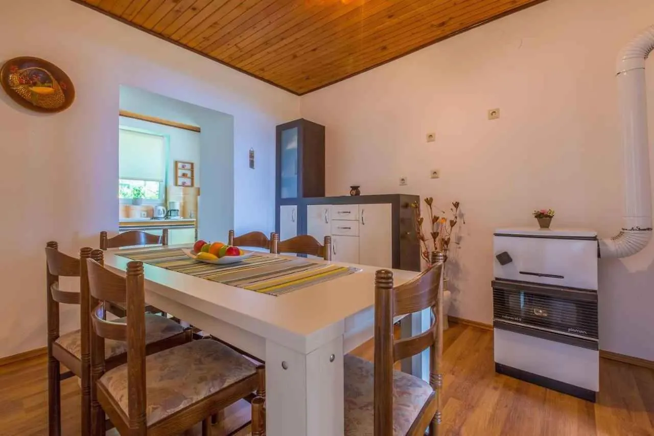 Apartment In Dramalj 5753