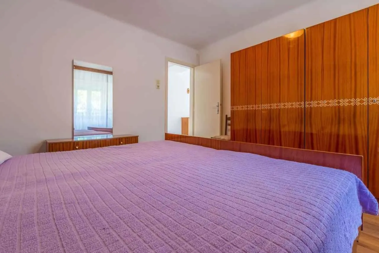 Apartment In Dramalj 5753
